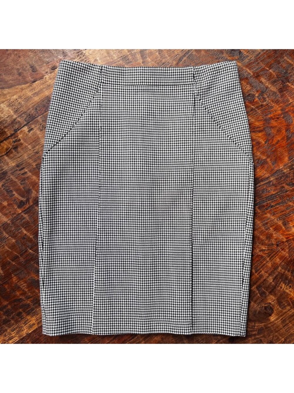 Banana Republic Heavy Stretch Knit Houndstooth Pencil Skirt Size 8 Black/White